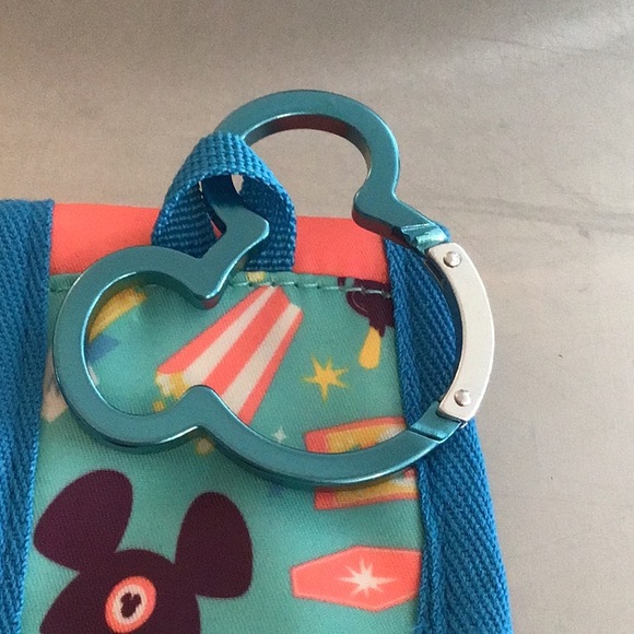 NEW Disney Park MERCH! Bamboo utensil set w/carrying case.Mouse carabiner. - Picture 4 of 10